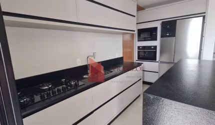 VENDA: Apartamento semi MOBILIADO, com Suíte e 2 Dormitórios, Centro, Itajaí/SC!