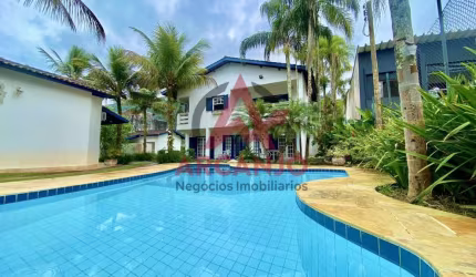 EXCELENTE CASA PÉ NA AREIA NA PRAIA DA ENSEADA EM UBATUBA-SP.