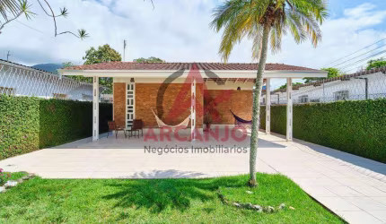 Casa ampla a venda no Centro da cidade, em Ubatuba-SP