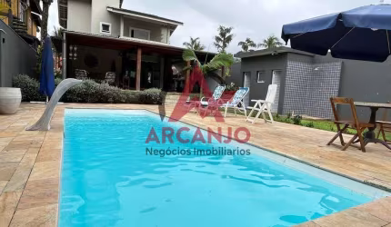 Casa a venda Mobiliada com 3 Suítes Em Condomínio Fechado Ubatuba-SP
