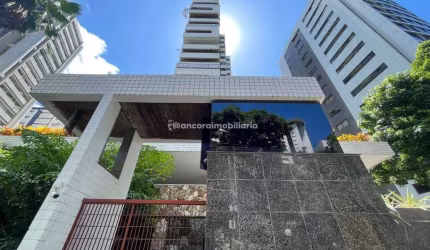 Apartamento na Jaqueira, em frente à Praça Fleming