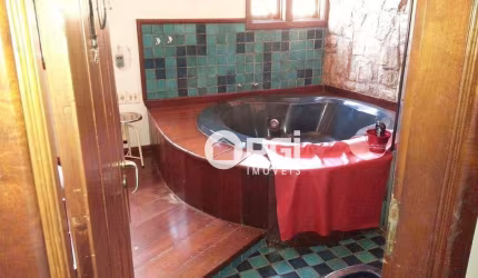 Vendo Casa Alto Padrão Jardim São Luiz, 650 metros de área construida, área de lazer, Piscina , Saúna , Jardim , Bar com Churrasqueira .