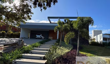 BELA CASA RESIDENCIAL NO CONDOMÍNIO TERRAS DE SÃO JOSÉ EM ITU, 509 M², COM 5 SUÍTES E LINDA PISCINA