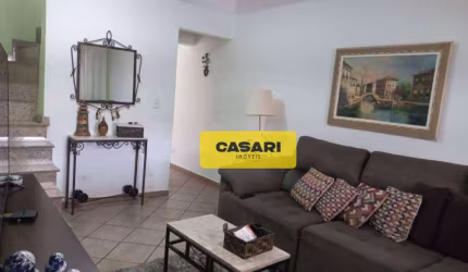 Sobrado com 4 dormitórios à venda, 200 m² por R$ 646.600,00 - Piraporinha - Diadema/SP
