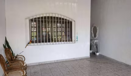 Casa com 2 quartos, 130m², à venda em Pindamonhangaba, Crispim