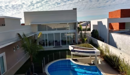 Sobrado à venda no Condomínio Fazenda Imperial, em Votorantim- SP