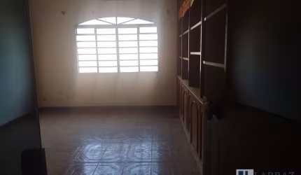 Ótima casa para venda em Pirangi-SP, com 3 dormitorios sendo 1 suite, varanda gourmet, piscina em um terreno de 1.000 m², area construida 300 m2