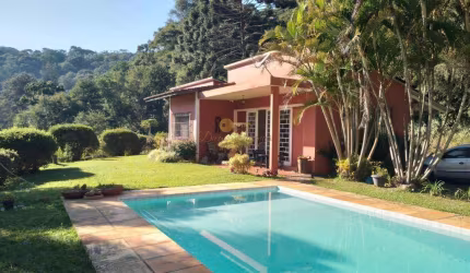 Casa para Venda em Teresópolis, Golfe, 3 dormitórios, 4 banheiros, 1 vaga