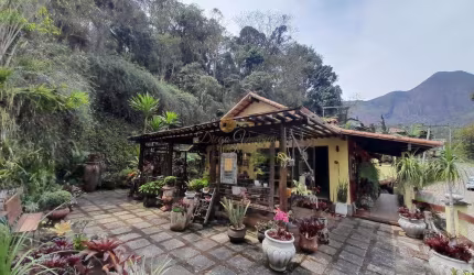 Casa em Condomínio para Venda em Teresópolis, Colônia Alpina, 3 dormitórios, 1 suíte, 3 banheiros, 1 vaga