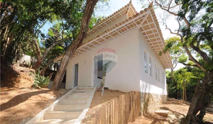 Casa à venda na Praia da Ferradura, Búzios, vendido por R$ 900.000