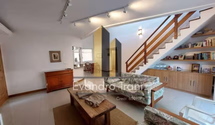 Casa no Urbanova 4 dorm. - 1.510.000,00