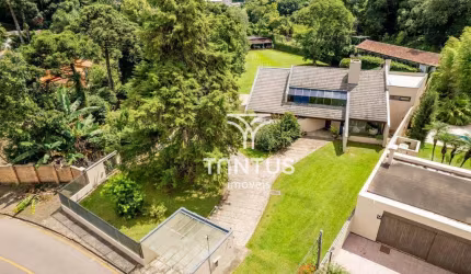Casa com 4 dormitórios à venda, 428 m² por R$ 3.300.000,00 - São Lourenço - Curitiba/PR