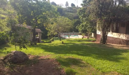 Casa com 3 quartos à venda na Rua Professora Lydia Crocomo Caruso, 85, Parque Rural Fazenda Santa Cândida, Campinas, 240 m2 por R$ 1.550.000