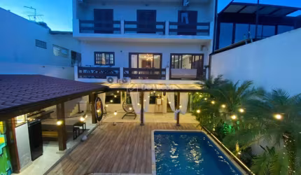 Casa com 3 quartos à venda na Rua Érico Veríssimo, 272, Vila Brandina, Campinas, 320 m2 por R$ 1.250.000