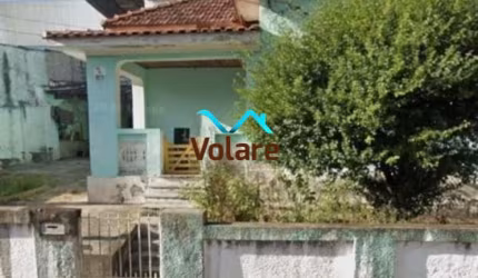 Casa à Venda em Osasco-SP, Bairro Km 18: 3 Quartos, 1 Suíte, 1 Sala, 3 Banheiros, 4 Vagas, 380m²!