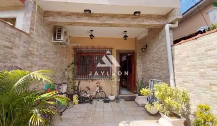 Casa com 2 quartos à venda na Rua Gonzaga Duque, Olaria, Rio de Janeiro, 131 m2 por R$ 520.000