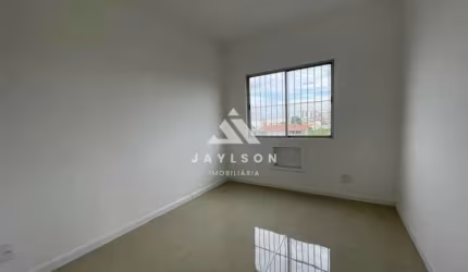 Apartamento com 2 quartos à venda na Rua Honório, Cachambi, Rio de Janeiro, 71 m2 por R$ 235.000