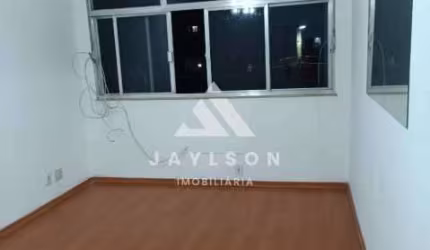 Apartamento com 3 quartos à venda na Rua Joaquim Meier, Méier, Rio de Janeiro, 79 m2 por R$ 300.000
