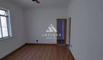 Apartamento com 2 quartos à venda na Praça das Esmeraldas, Rocha Miranda, Rio de Janeiro, 63 m2 por R$ 205.000
