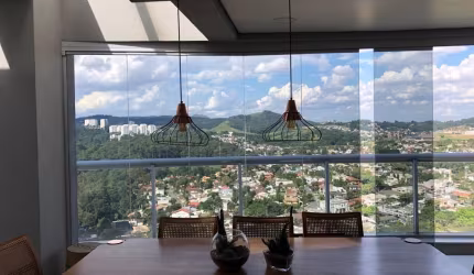 Cobertura com 3 Suítes, 3 Vagas no Condominio Novare em Alphaville