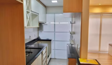 Apartamento NOVO, rico em marcenaria moderna em todos os ambientes. 2 dormitórios, 1 suíte, 1 vaga coberta, lazer completo. Avenida do Taboão, SBC