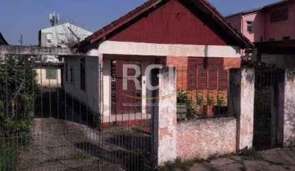 Casa para Venda - 350m², 3 dormitórios, 4 vagas - Camaquã