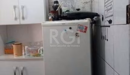 Apartamento em Porto Alegre, no bairro Cavalhada, com 2 dormitório(s), e 2 banheiros, à venda.