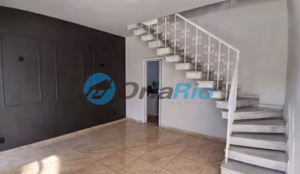 Casa em condomínio fechado com 2 quartos para alugar na Estrada do Galeão, Jardim Guanabara, Rio de Janeiro, 69 m2 por R$ 2.000