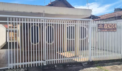 Casa para Venda em Taubaté, Vila Boa Vista, 3 dormitórios, 1 banheiro, 2 vagas