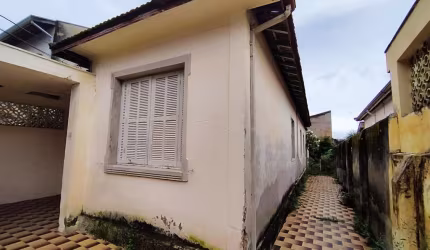 Casa para Venda em Taubaté, Jardim Maria Augusta, 5 dormitórios, 2 banheiros, 2 vagas