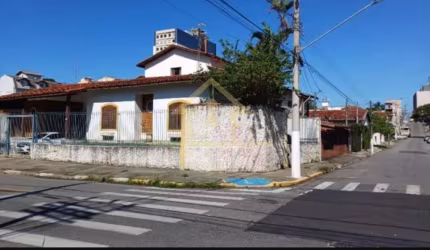 Casa para Venda em Pindamonhangaba, Centro, 3 dormitórios, 1 suíte, 2 banheiros, 2 vagas