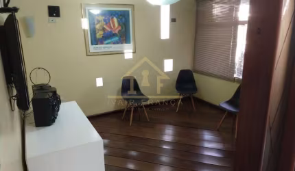 Sobrado para Venda em Taubaté, Centro, 4 dormitórios, 3 suítes, 4 banheiros, 2 vagas