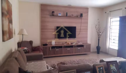Casa para Venda em Taubaté, Esplanada Santa terezinha, 3 dormitórios, 1 suíte, 2 banheiros, 2 vagas