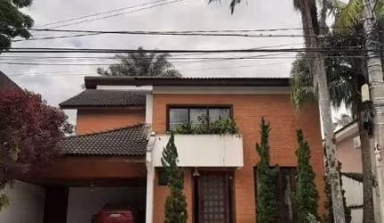Lindo Sobrado à venda, com 4 dormitórios, sendo todos suites, na região de  Alphaville, Santana de