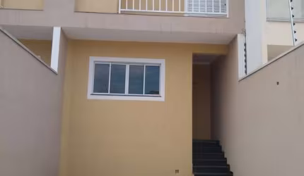 Sobrado Novo com 3 dorms sendo 01 suite com  125 m2 -Excelente Localização