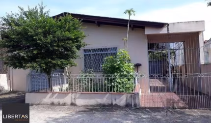 Casa com 5 dormitórios no bairro Passo das Pedras