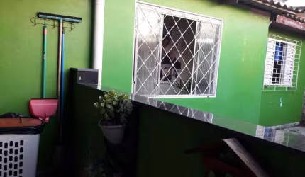 Casa de alvenaria no bairro Salomé em Alvorada-RS