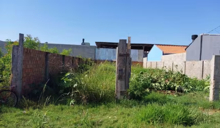 Terreno á venda com 270 m² no Bairro Fátima - Canoas