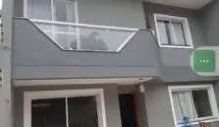 SOBRADO EM CONDOMÍNIO BAIRRO BOQUEIRÃO - VENDE-SE Lindo Sobrado de frente para a rua com 3 quartos 3 banheiros no bairro Boqueirão Curitiba, Paraná
