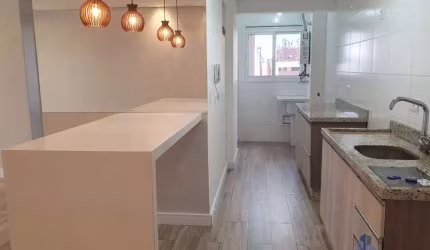 APARTAMENTO CAPÃO RASO CURITIBA PARANÁ - Vende-se lindo apartamento de 70m² em condomínio clube, sacada com vista livre em andar alto no bairro Capão Raso Curitiba, Paraná