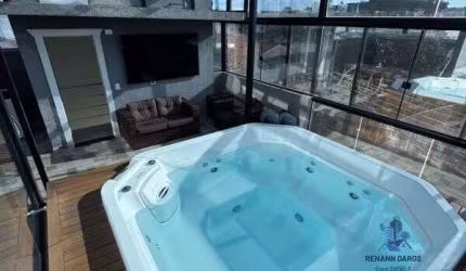 VENDE-SE MARAVILHOSO SOBRADO TRIPLEX SEMI NOVO TODO MOBILIADO COM 3 DORMITÓRIOS , SUÍTE, CLOSET, PISCINA E JACUZZI LOCALIZADANO BAIRRO SÍTIO CERCADO, CURITIBA PARNÁ