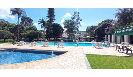 Lindo apartamento com dois dormitórios sendo uma suíte.