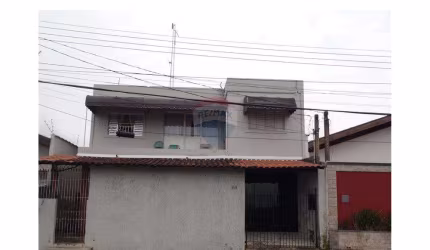 Sobrado mais três casinhas  para reforma ótima para investimento