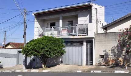 Sobrado aconchegante com duas varandas com linda vista no alto do Braz Cavenaghi, 3 dormitórios