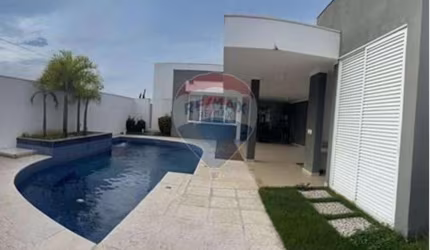 'Luxuosa Casa com Retorno Garantido em Mogi Mirim, SP'