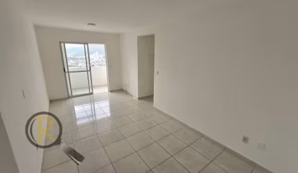 Apartamento mobilado com 3 dormitórios e vaga dupla, localizado a 5 minutos do Centro de Camboriú