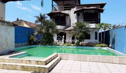 Sobrado com 6 quartos Canto do Forte em Praia Grande/SP