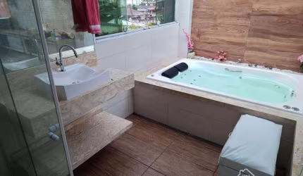 Sobrado triplex com 2 quartos à venda no Planalto Bela Vista São Vicente/SP