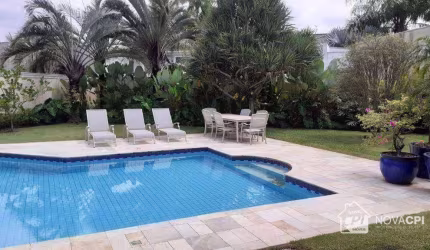 Sobrado a venda no Condomínio Jardim Acapulco - Guaruja