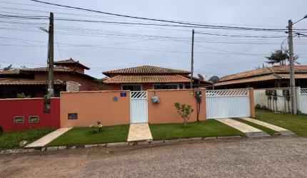Casa em condomínio